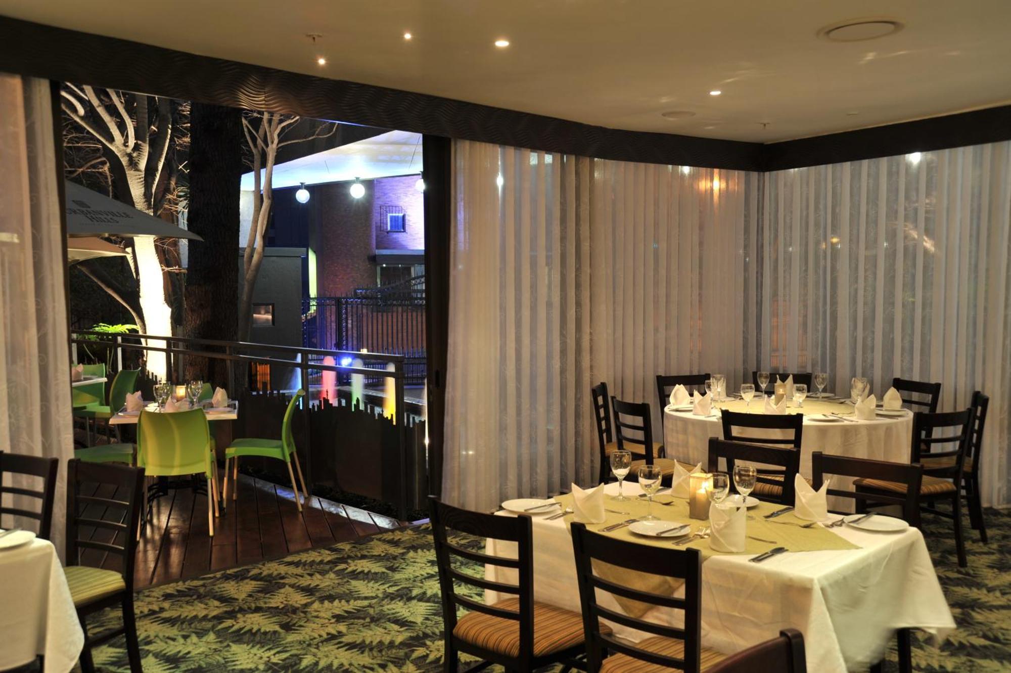 The Parktonian All Suite Hotel Johannesburg Exterior foto